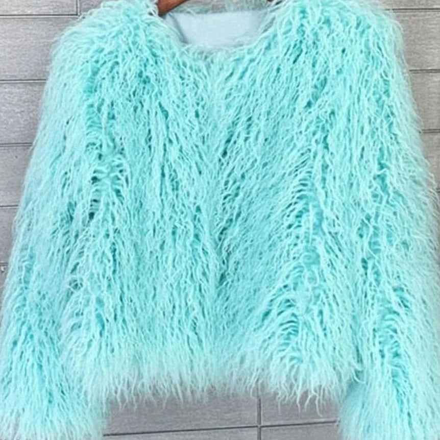 Women's voluminous faux fur coat, additional photo