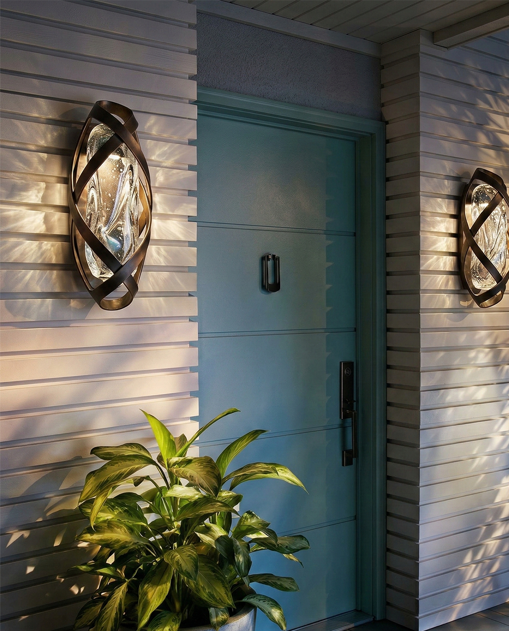Outdoor Wall Light with Twisted Frame and Textured Glass – Dark Grey