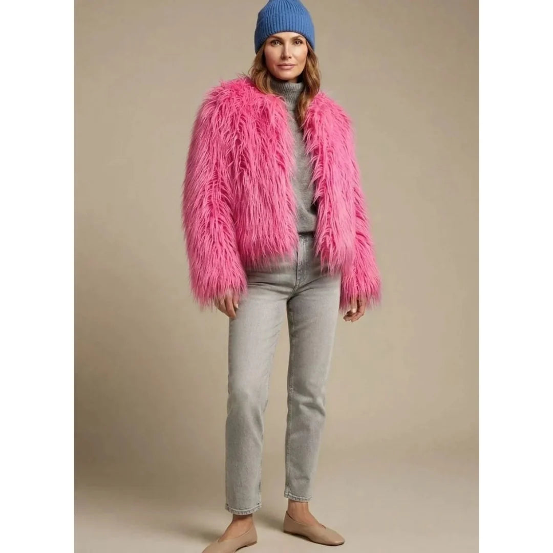 Women's voluminous faux fur coat in Fuchsia Pink