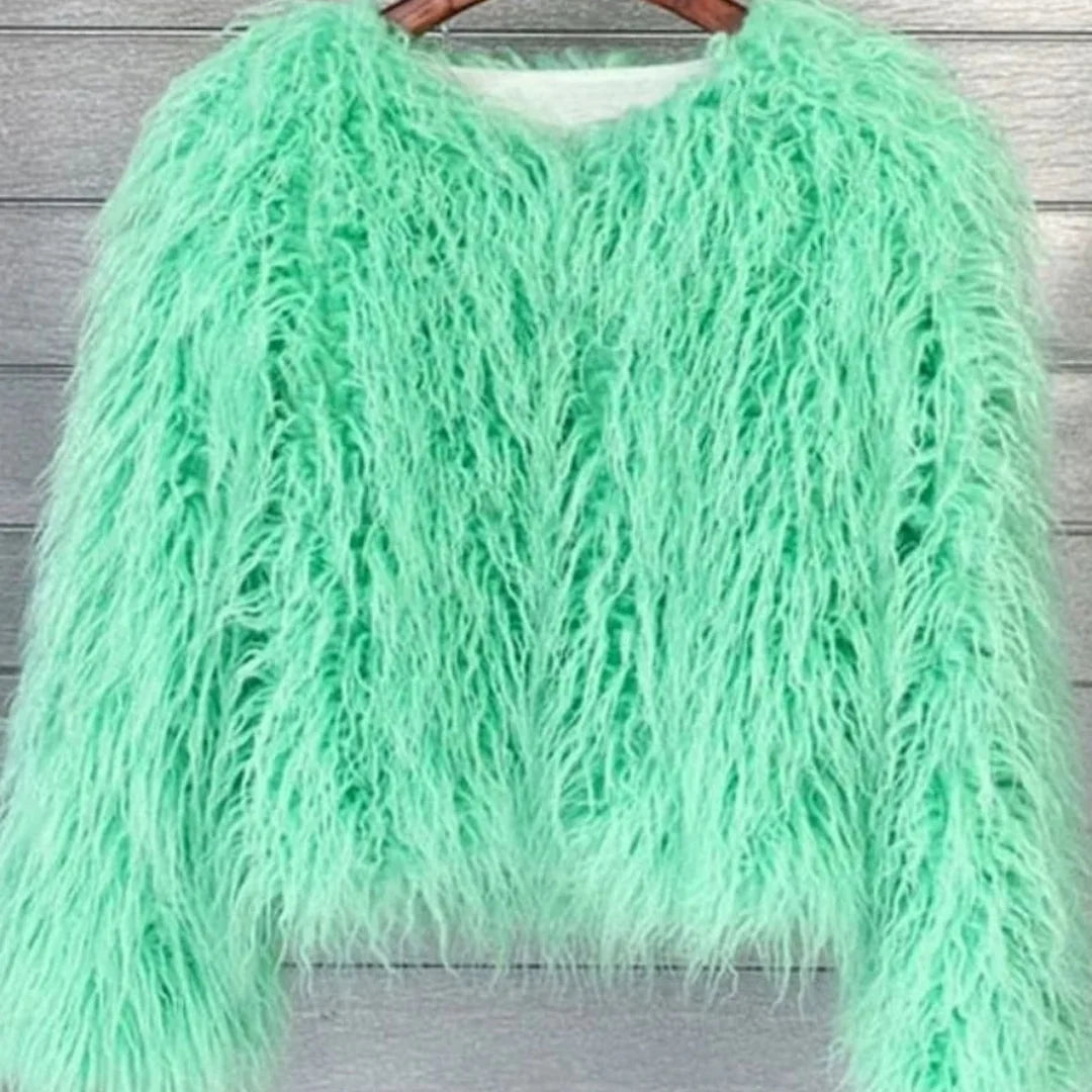 Women's voluminous faux fur coat, additional photo