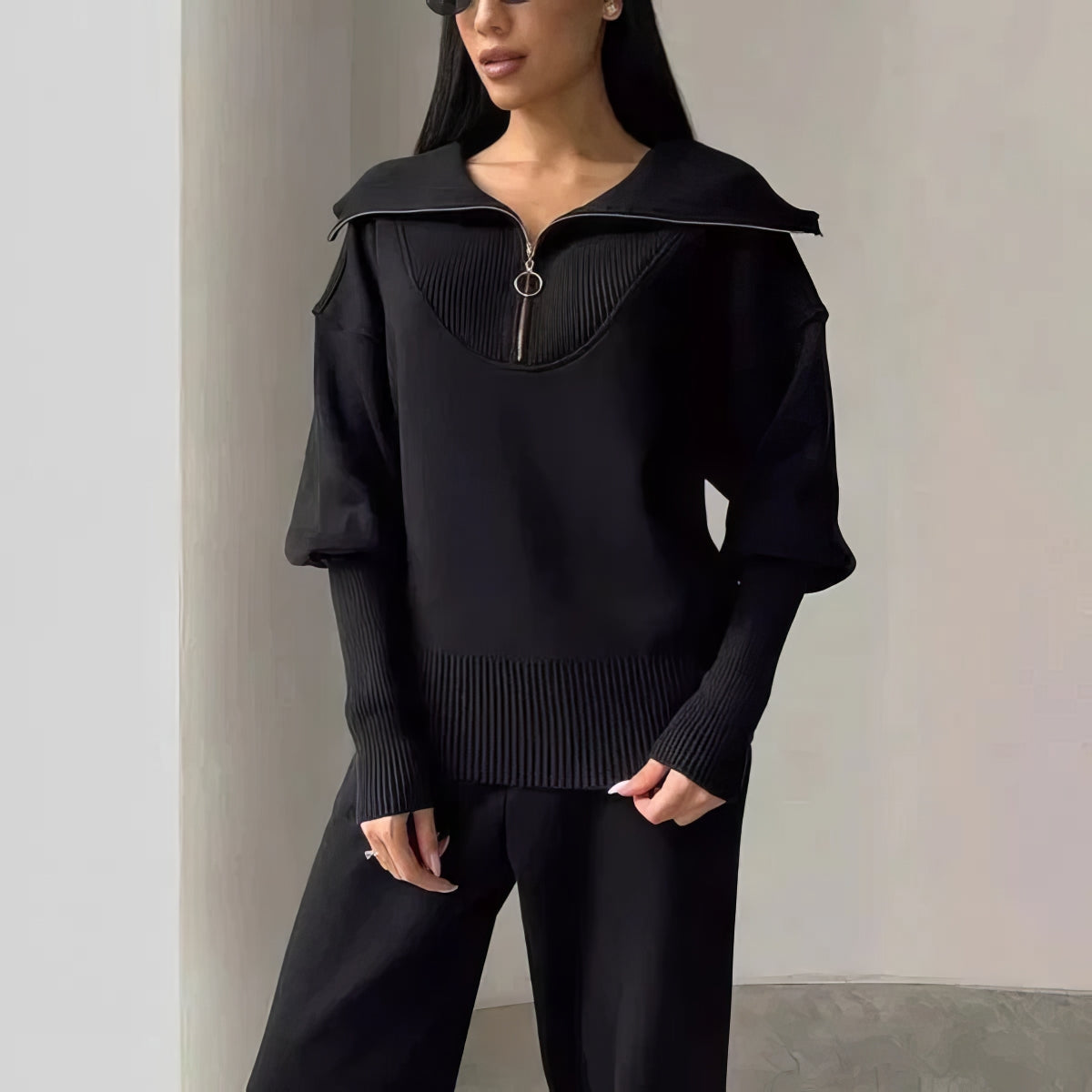 Women's ribbed lounge set with half-zip collar top and trousers in black