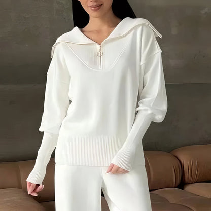 Women's ribbed lounge set with half-zip collar top and trousers in white