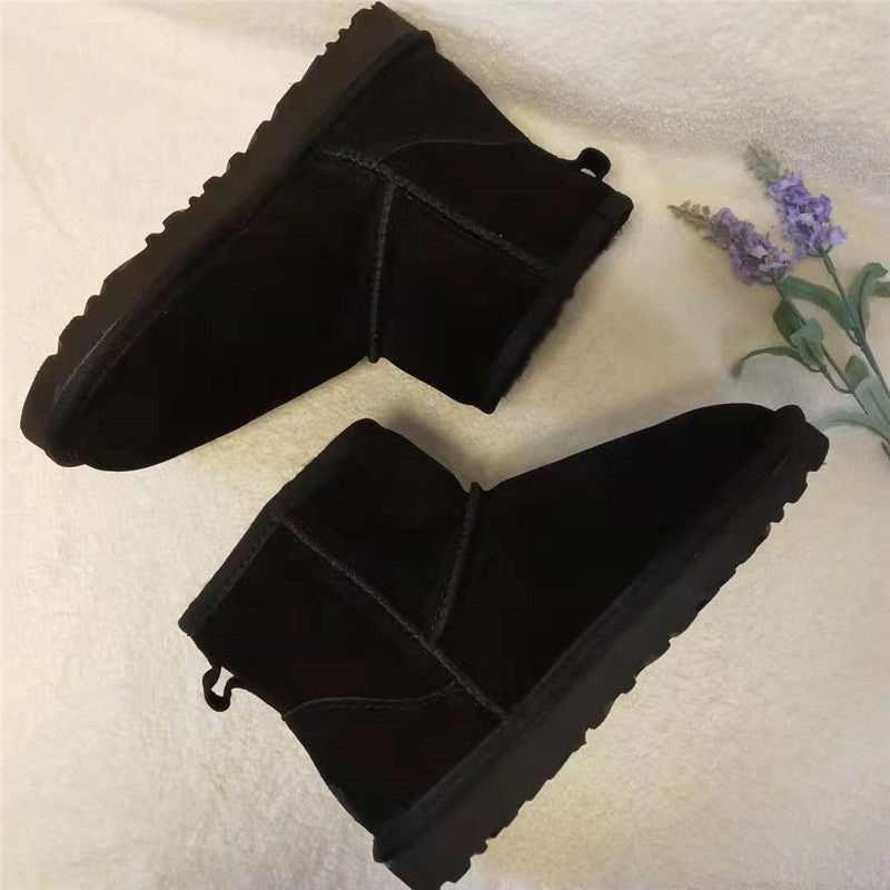 Black ankle snow boots with easy-entry design, additional view