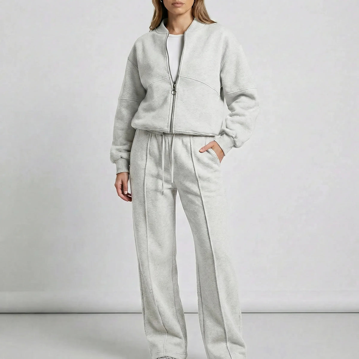 Women's zip-up jacket tracksuit set in light grey