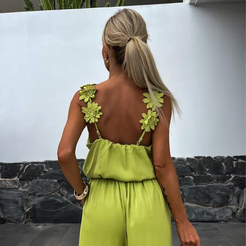 Chic Summer - Soft Breathable Jumpsuit with V-Neck and Flowy Silhouette 7