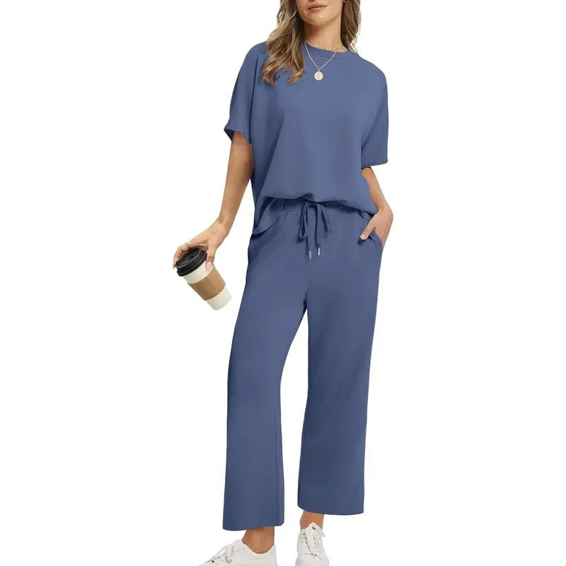 ComfortBlend - Women's 2 Piece Lounge Set with Oversized Top & Wide Leg Pants 3