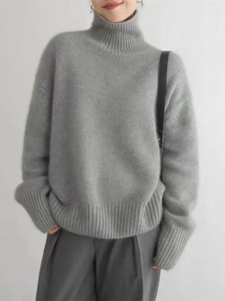 Cozy Ribbed Turtleneck Sweater - Relaxed Fit for Effortless Style 3