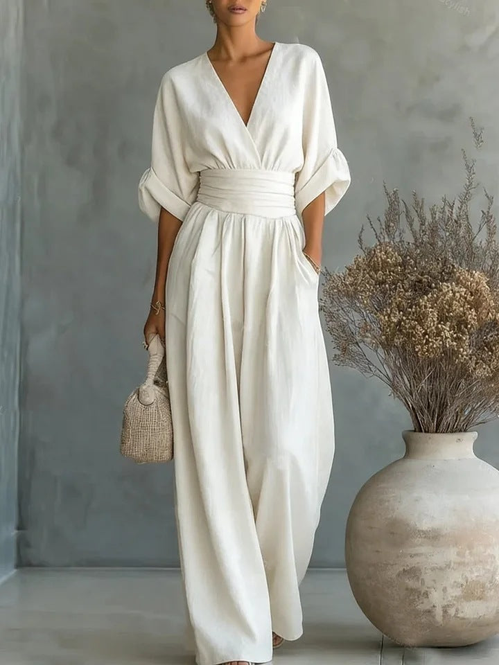 Elegant Jumpsuit with V-Neckline and Wide Legs for Chic Style 0