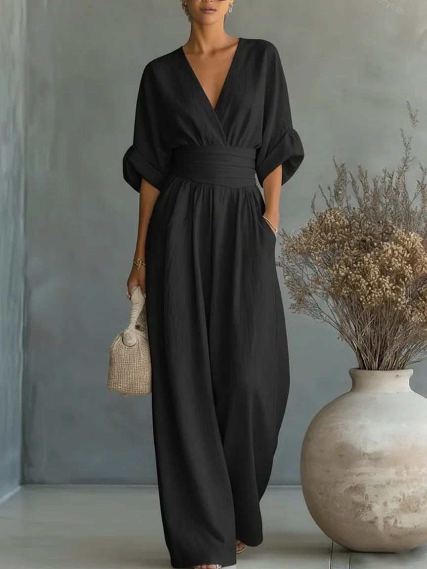 Elegant Jumpsuit with V-Neckline and Wide Legs for Chic Style 10