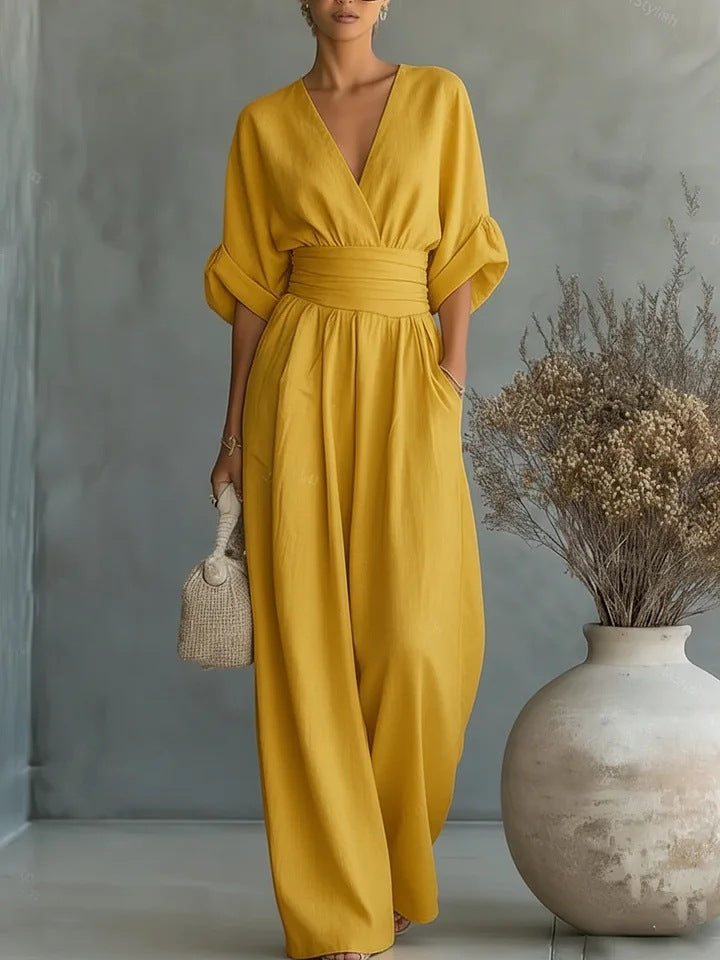 Elegant Jumpsuit with V-Neckline and Wide Legs for Chic Style 6