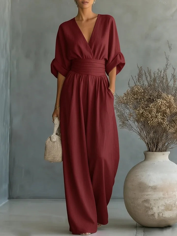 Elegant Jumpsuit with V-Neckline and Wide Legs for Chic Style 9