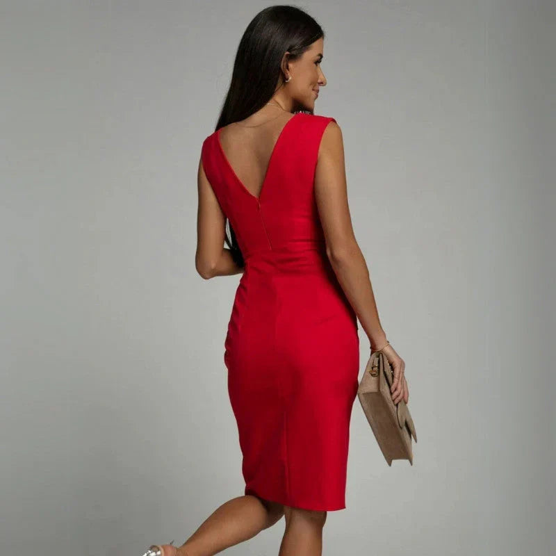 Elegant Knee-Length Cocktail Dress with Envelope Neckline and Slit 7
