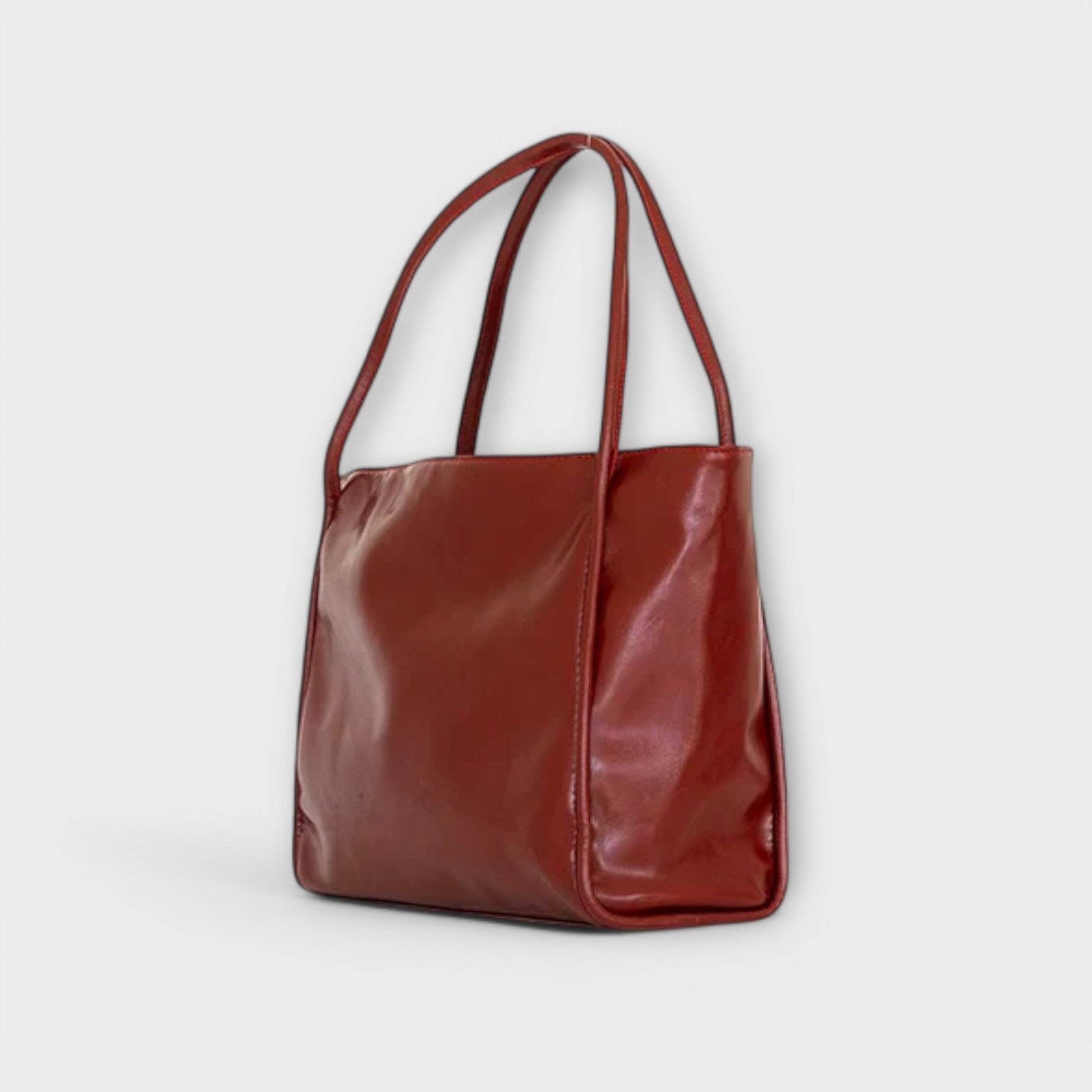 Freydis Handbag Spacious Minimalist Design with Comfortable Shoulder Straps 5