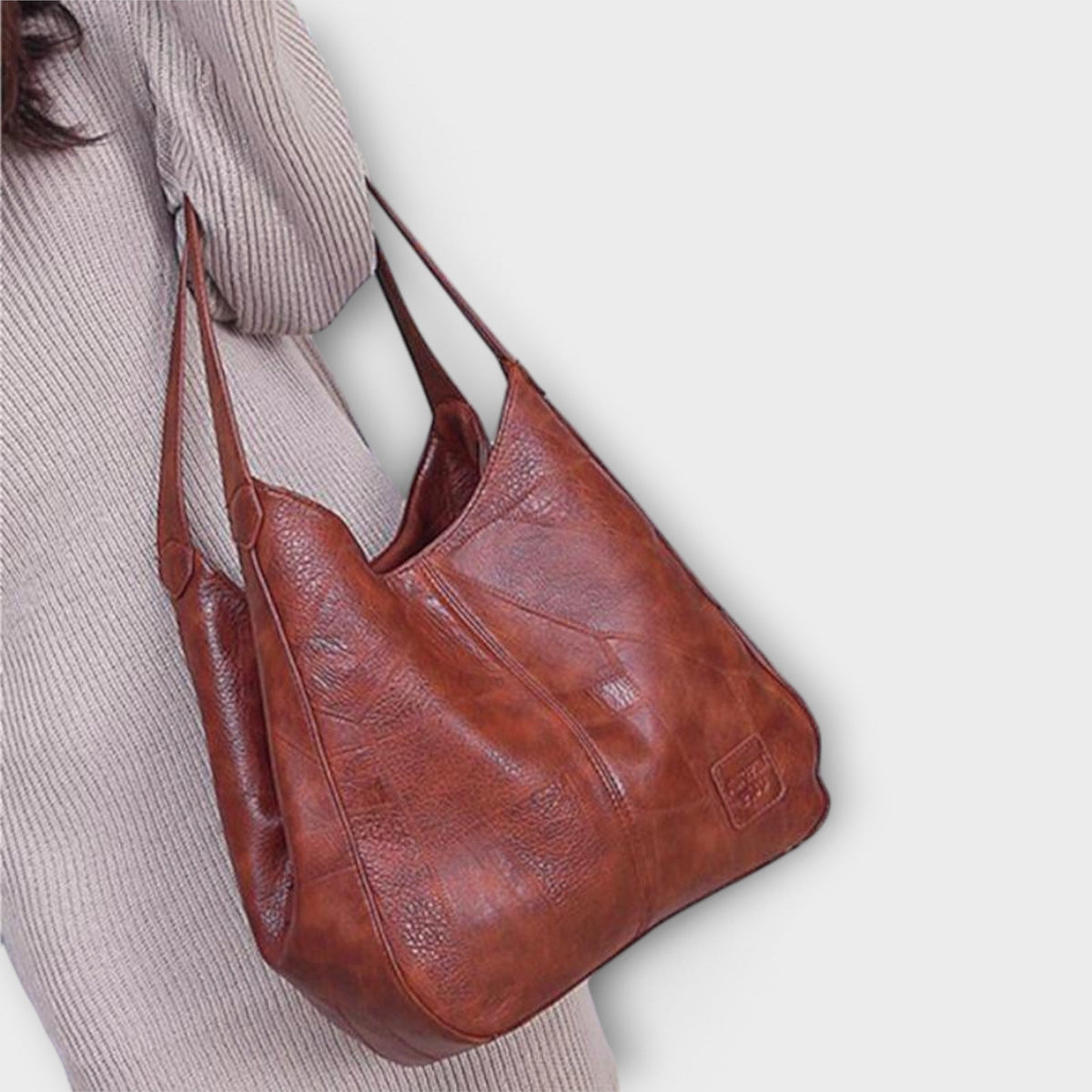 Freydis Shoulder Bag with Timeless Design and Spacious Interior 3