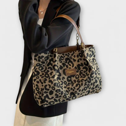 Gianna Boutique Leopard Canvas Crossbody Bag with Spacious Interior and Adjustable Strap 1