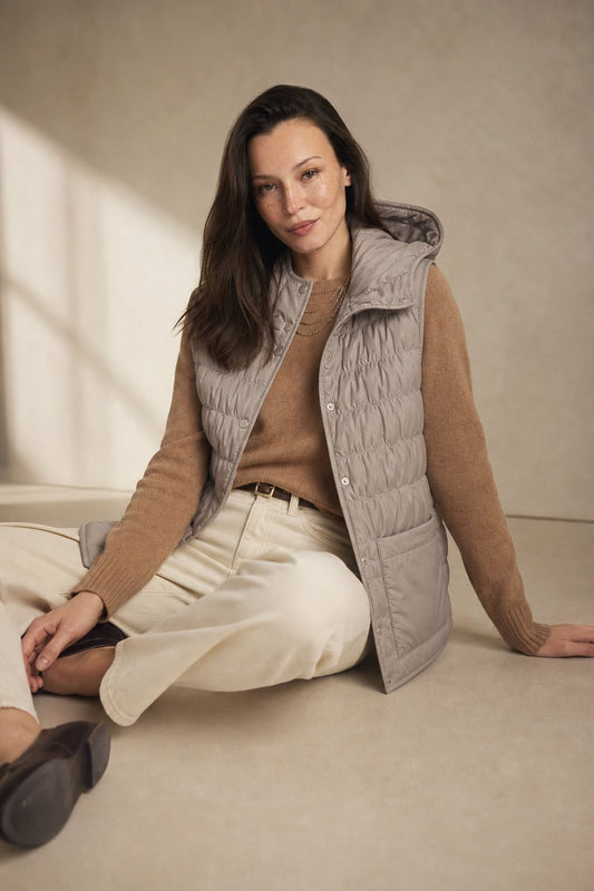 Gold Rush - Ultra-Light Hooded Puffer Vest with 90% Down Insulation 1