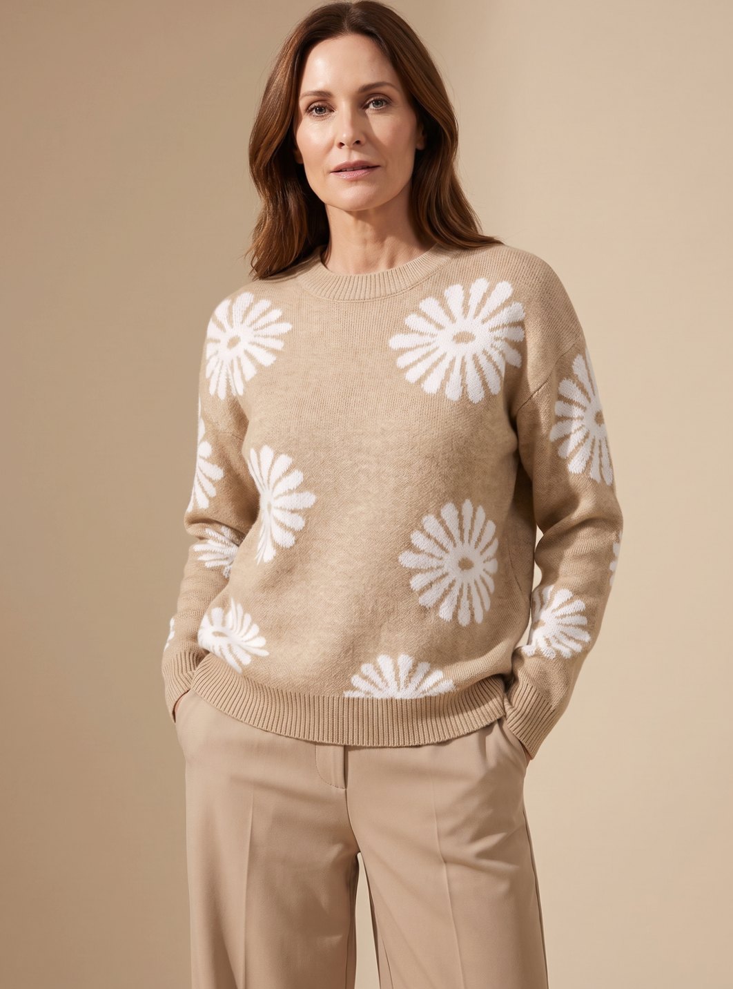 Grace - Relaxed-Fit Floral Intarsia Knit Sweater with Daisy Motifs 0