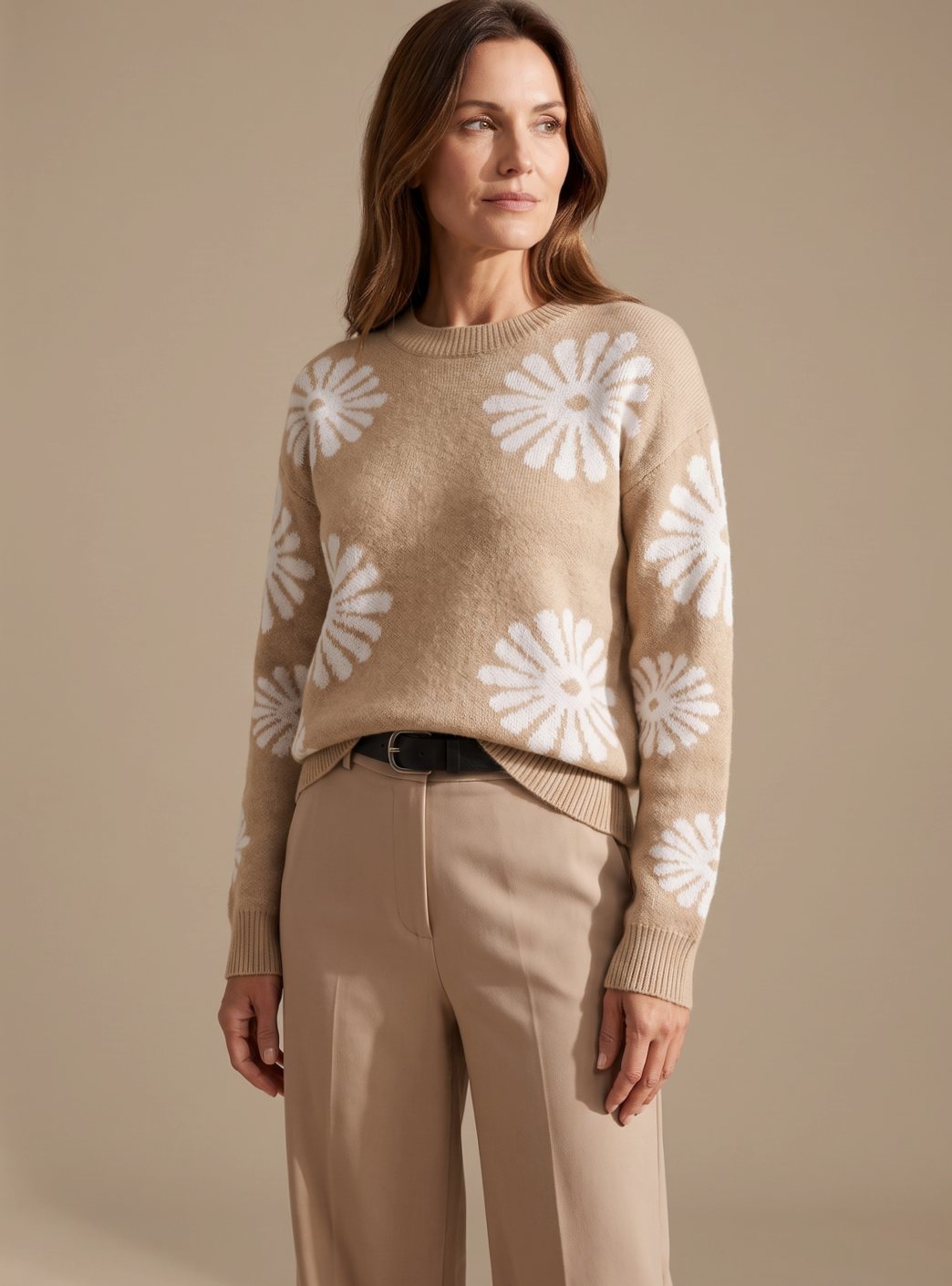 Grace - Relaxed-Fit Floral Intarsia Knit Sweater with Daisy Motifs 5