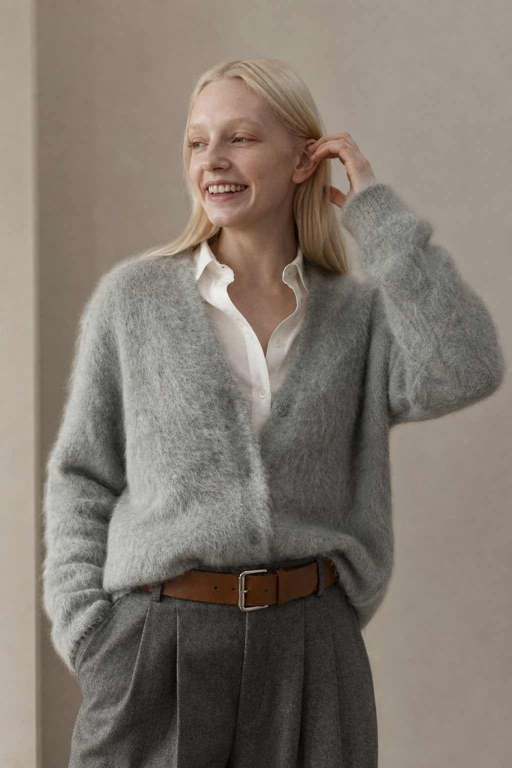 Hässleholm - Oversized Faux Cashmere Cardigan Sweater for Cozy Comfort 2