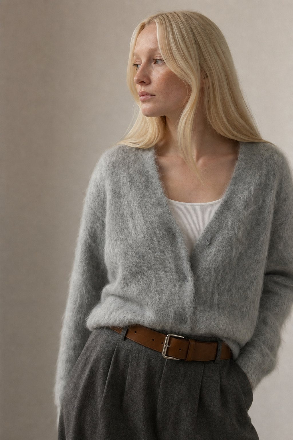 Hässleholm - Oversized Faux Cashmere Cardigan Sweater for Cozy Comfort 3