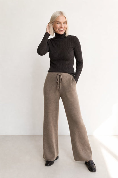 Hässleholm Sweats High-Waist Loose Fit Pants with Adjustable Elastic Waist and Warm Fabric Blend 1