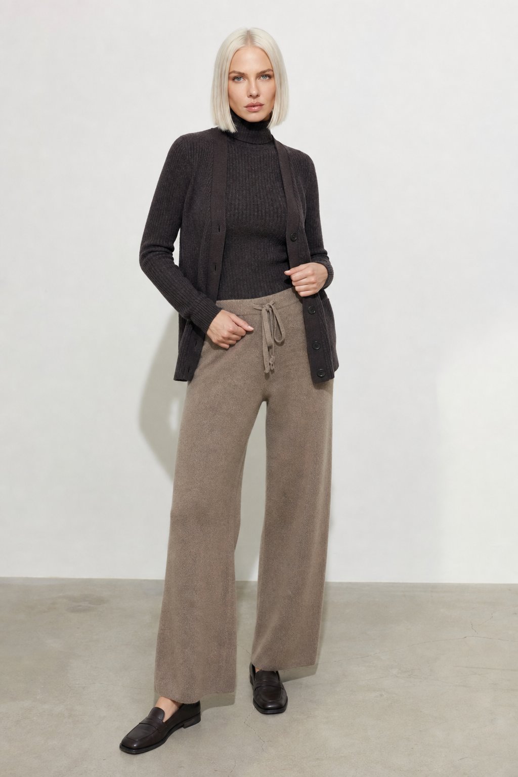 Hässleholm Sweats High-Waist Loose Fit Pants with Adjustable Elastic Waist and Warm Fabric Blend 2