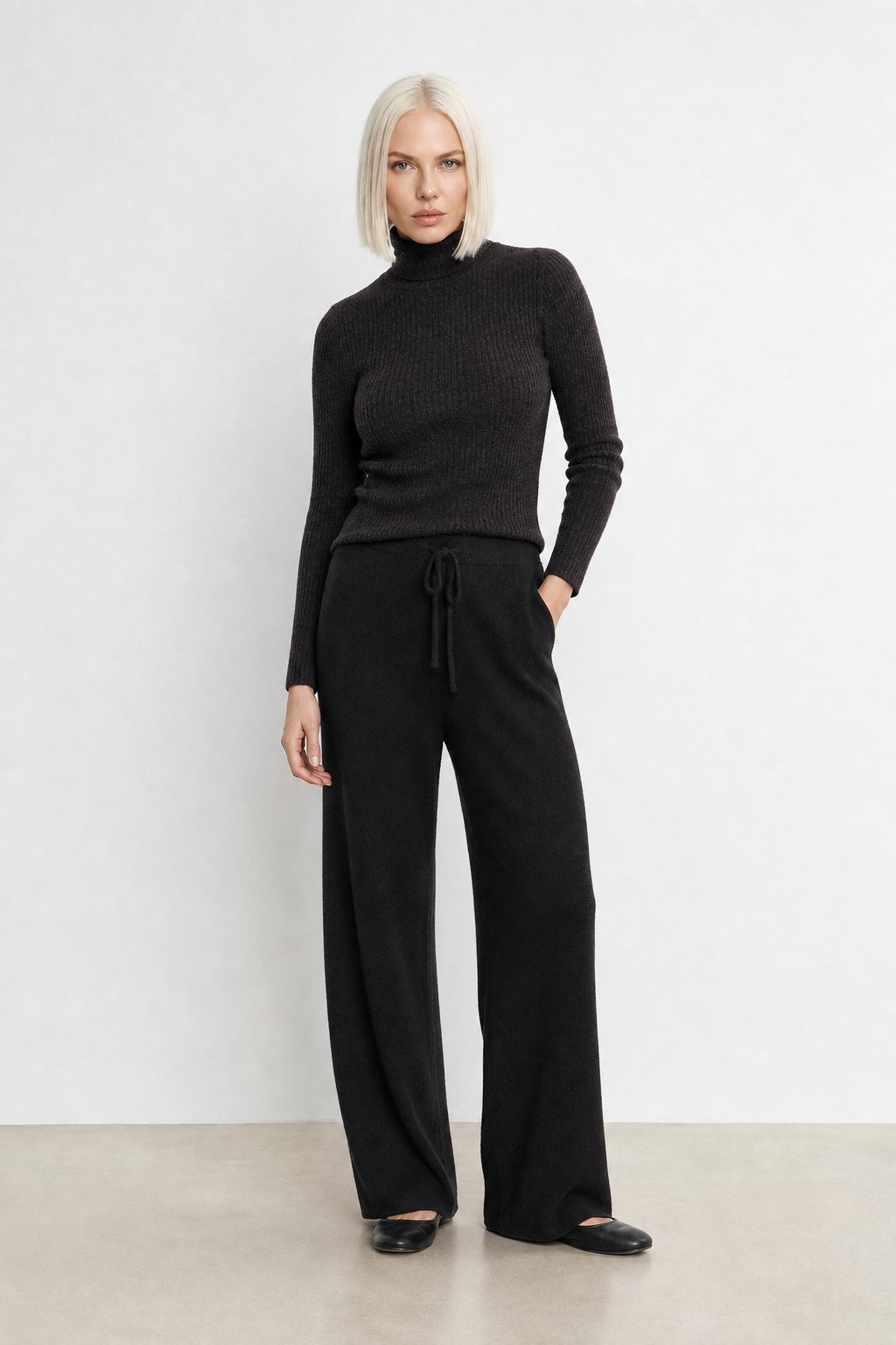 Hässleholm Sweats High-Waist Loose Fit Pants with Adjustable Elastic Waist and Warm Fabric Blend 4