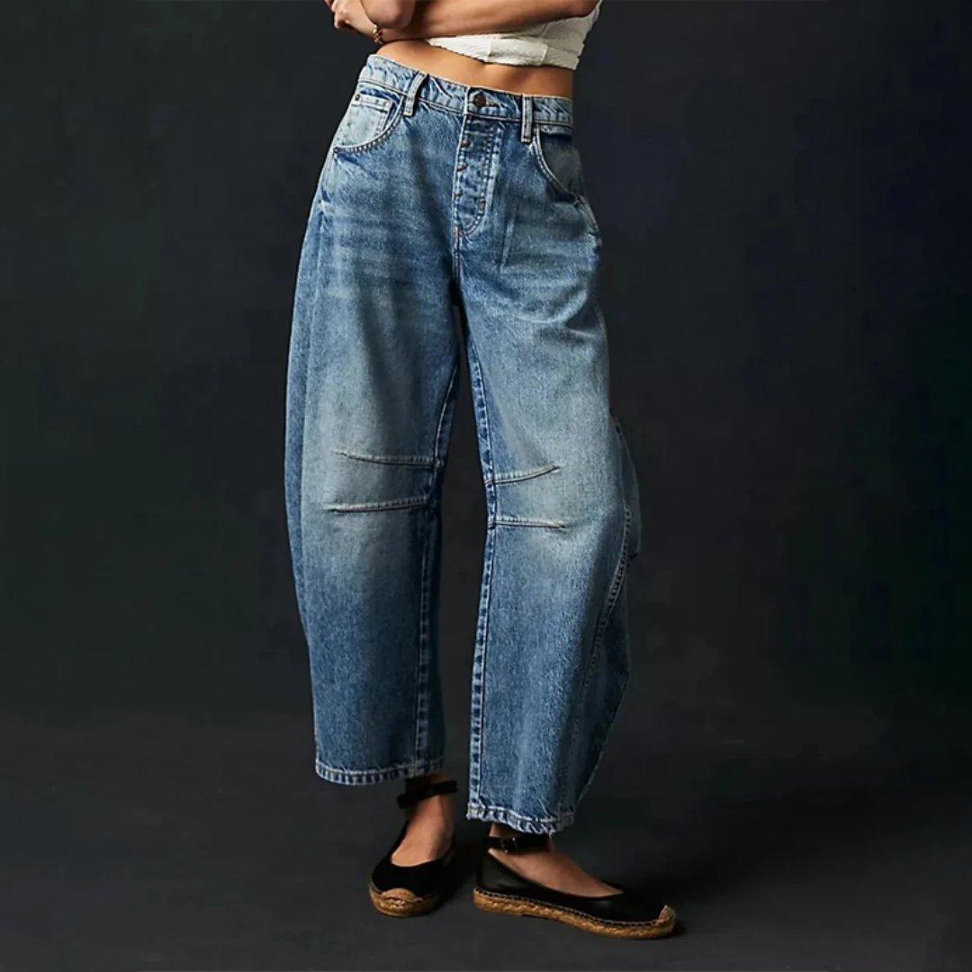 Olivia - High-Waist Baggy Jeans with Relaxed Fit and Barrel Leg Silhouette 1