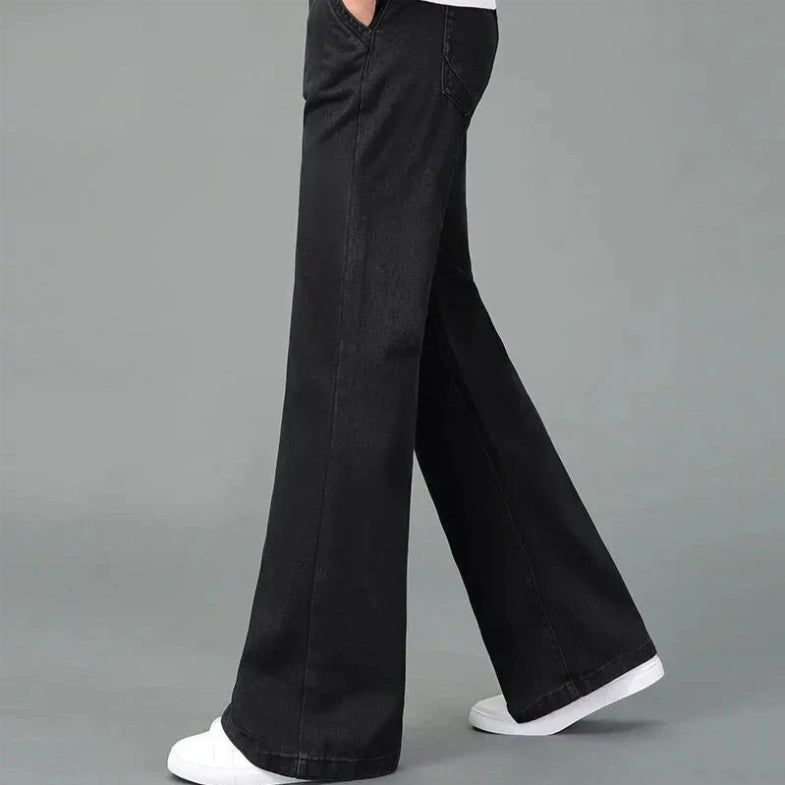 Roberto Russo - Premium Denim Bootcut Jeans with Relaxed Fit & Retro Charm 3