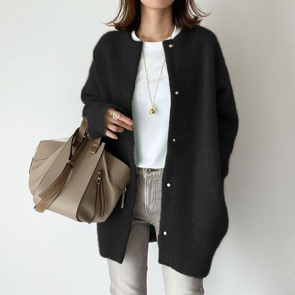 Sofia Amoretti - Soft Wool Cardigan Sweater with Suede Accents & Relaxed Fit 2