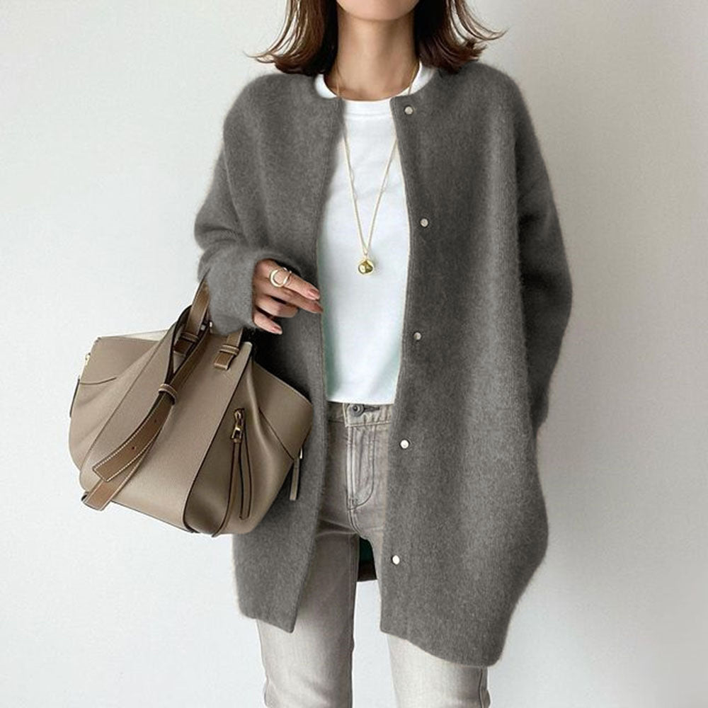 Sofia Amoretti - Soft Wool Cardigan Sweater with Suede Accents & Relaxed Fit 3
