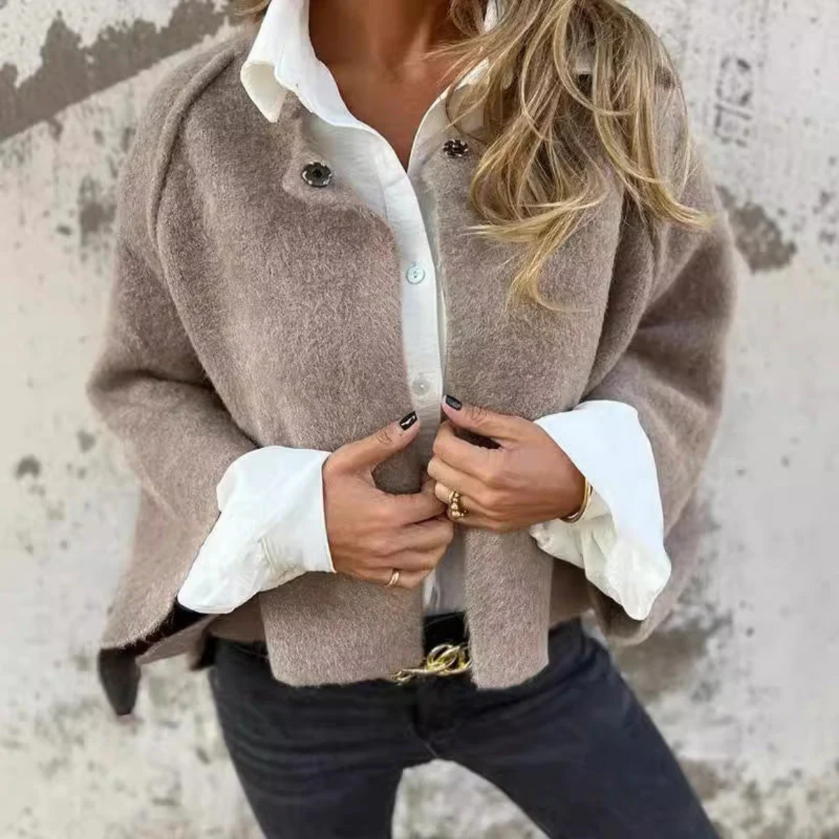 Veloura Women's Coat - Elegant Winter Coat with Timeless Charm & Warmth 4