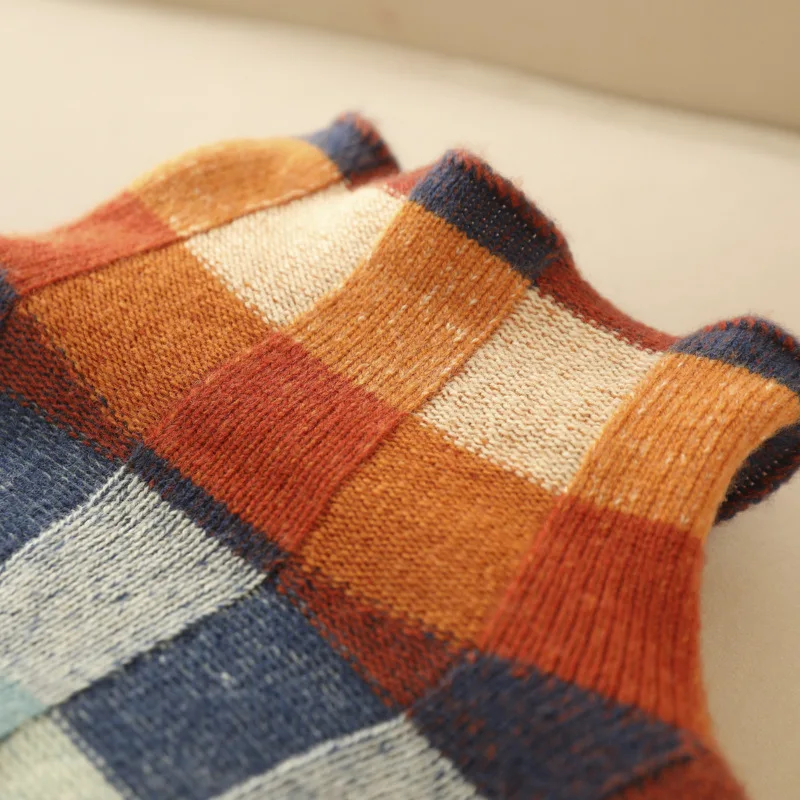 Vexna Colorblock Turtleneck Sweater - Soft Knit, Retro Check Pattern, Versatile Layering Piece 4